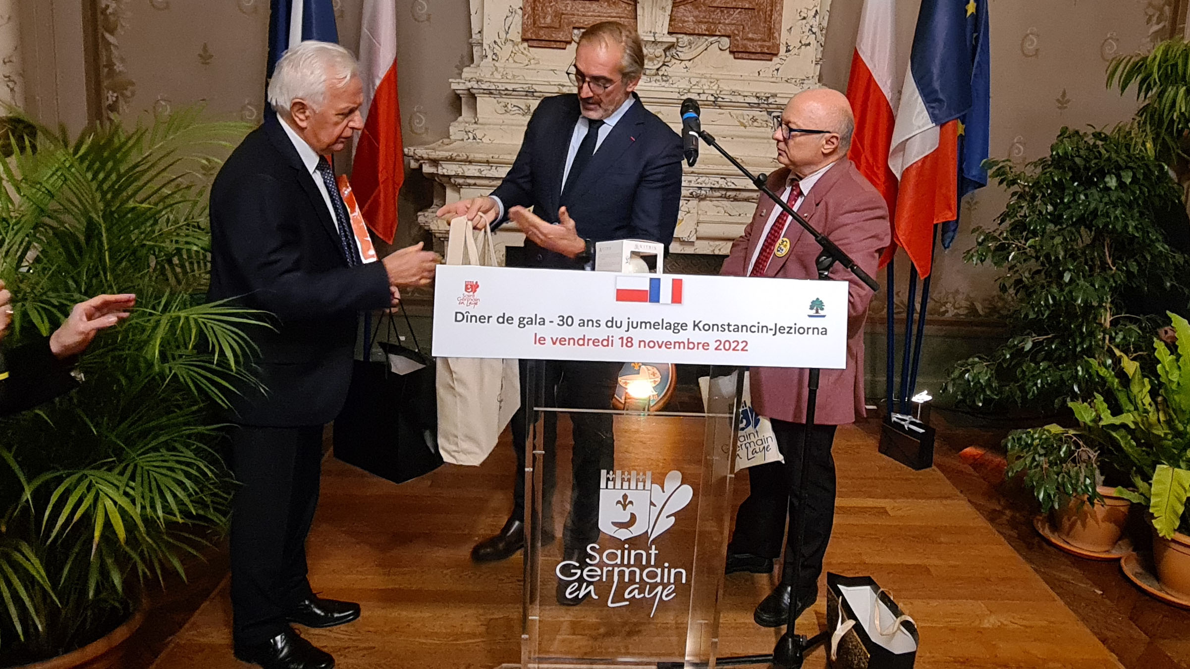 Galeria z obchodów jubileuszu miast partnerskich Konstancin-Jeziorna – Saint-Germain-en-Laye.  