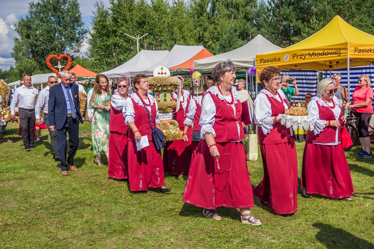Fotogaleria z Dożynek Gminnych w Kawęczynku