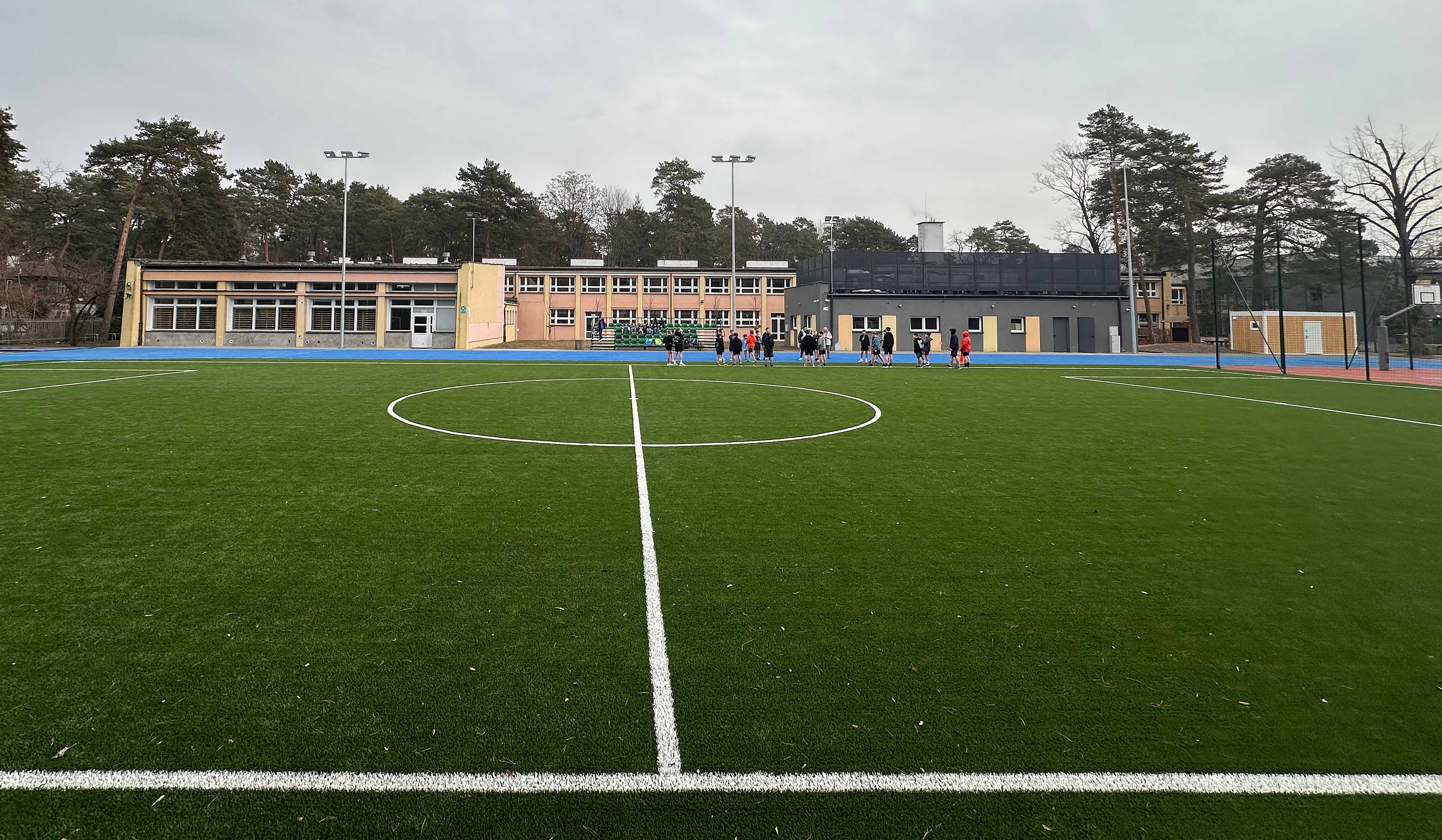 Nowoczesny kompleks sportowy przy Jedynce 