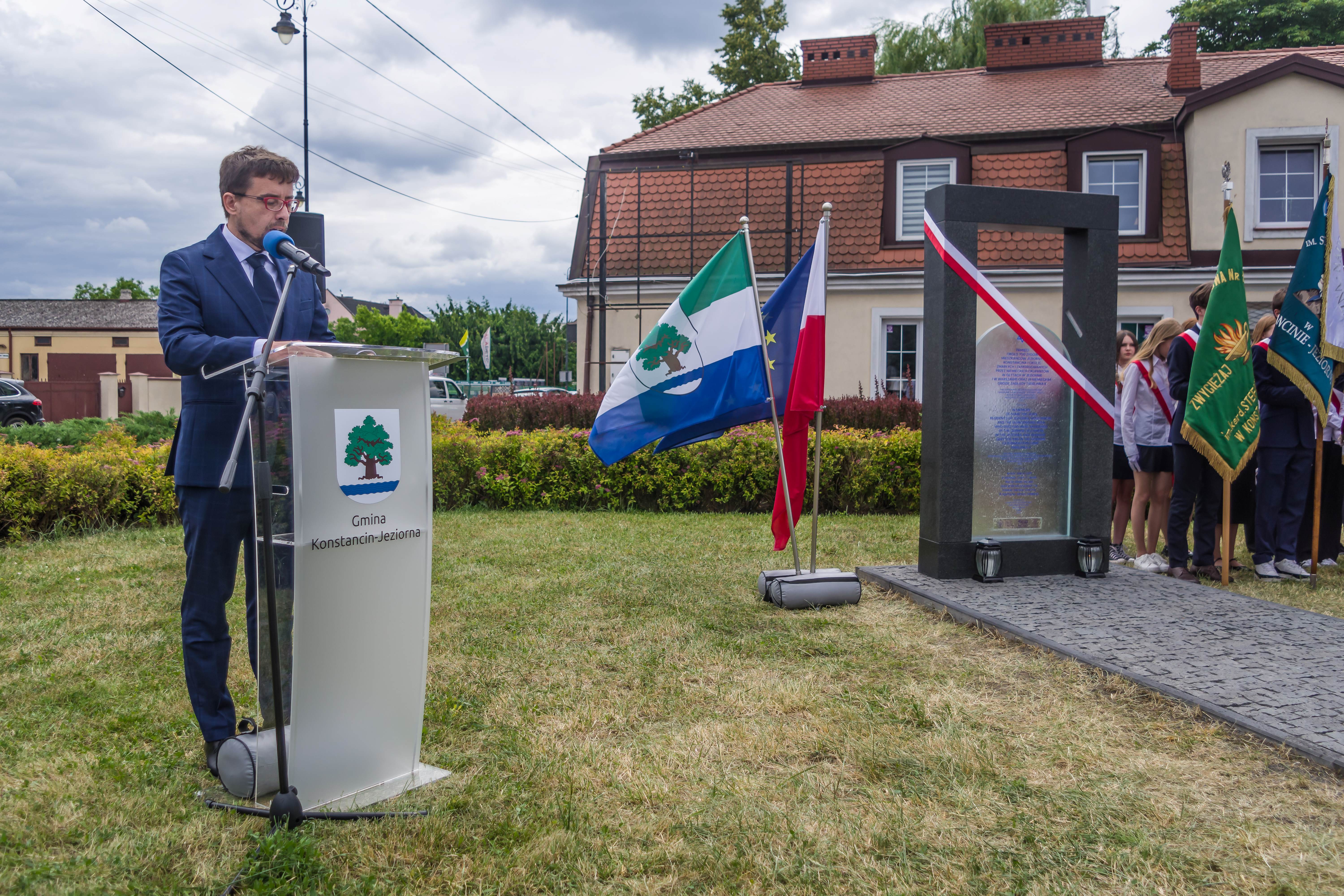 Uroczyste odsłonięcie Macewy Pamięci