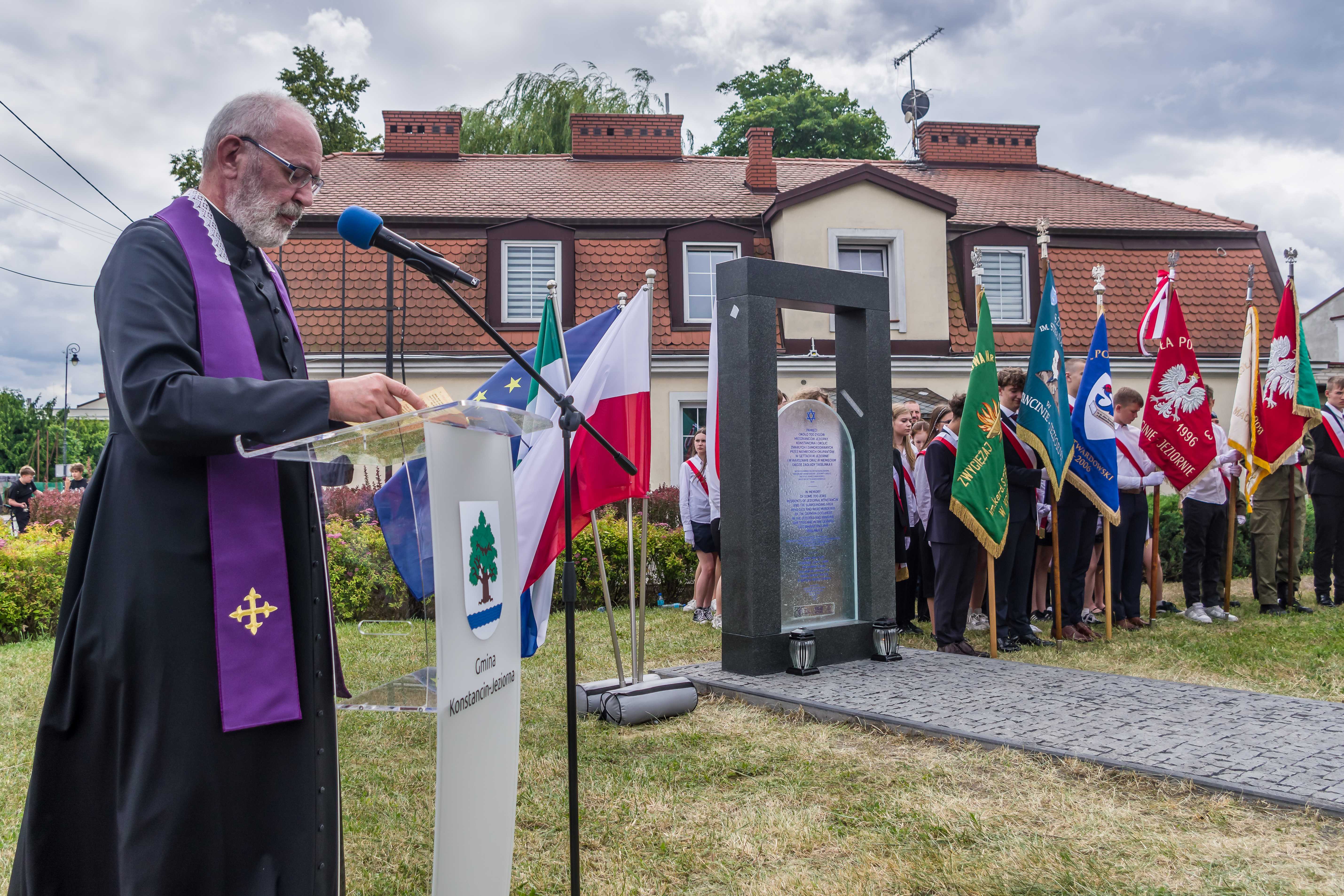 Uroczyste odsłonięcie Macewy Pamięci