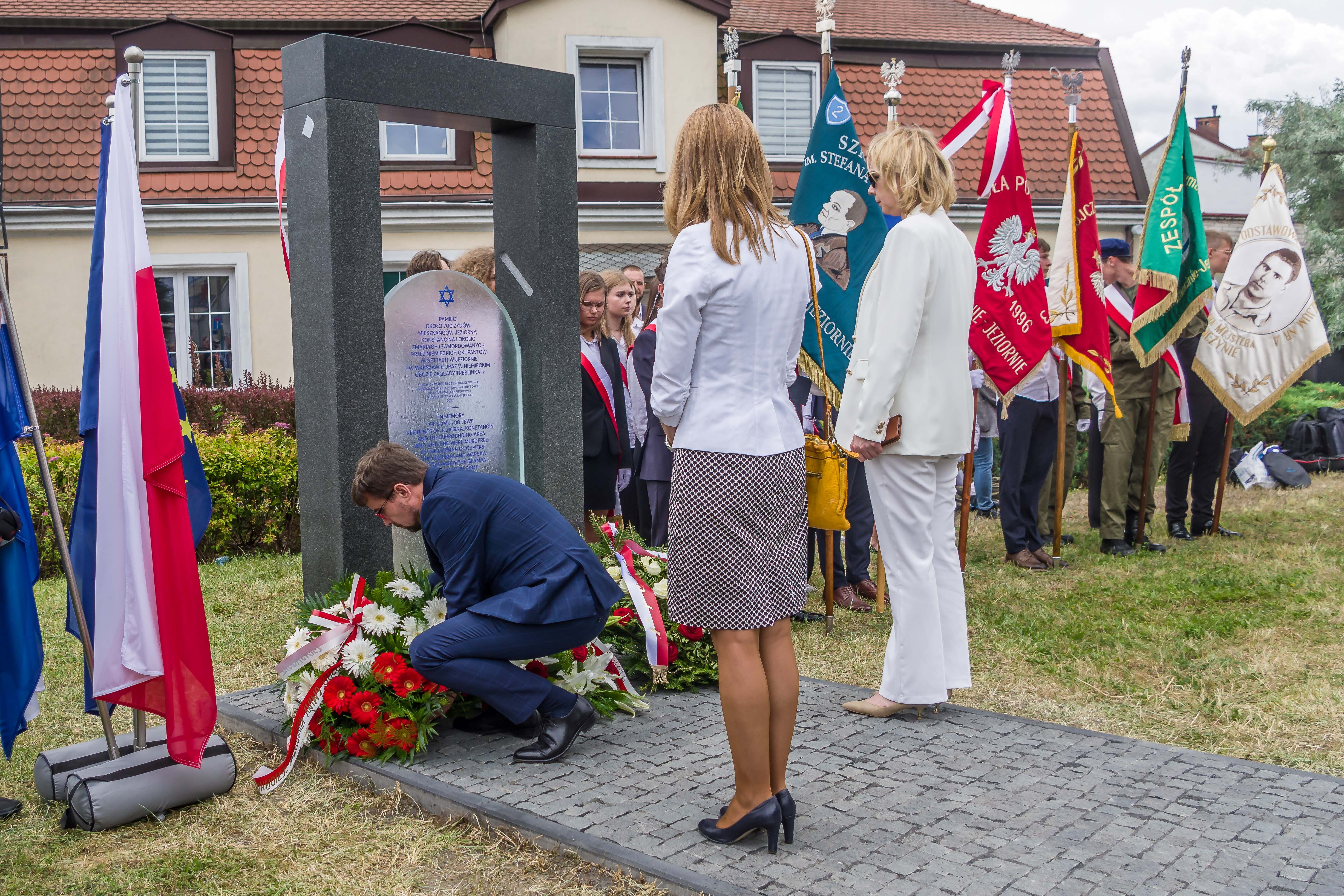 Uroczyste odsłonięcie Macewy Pamięci