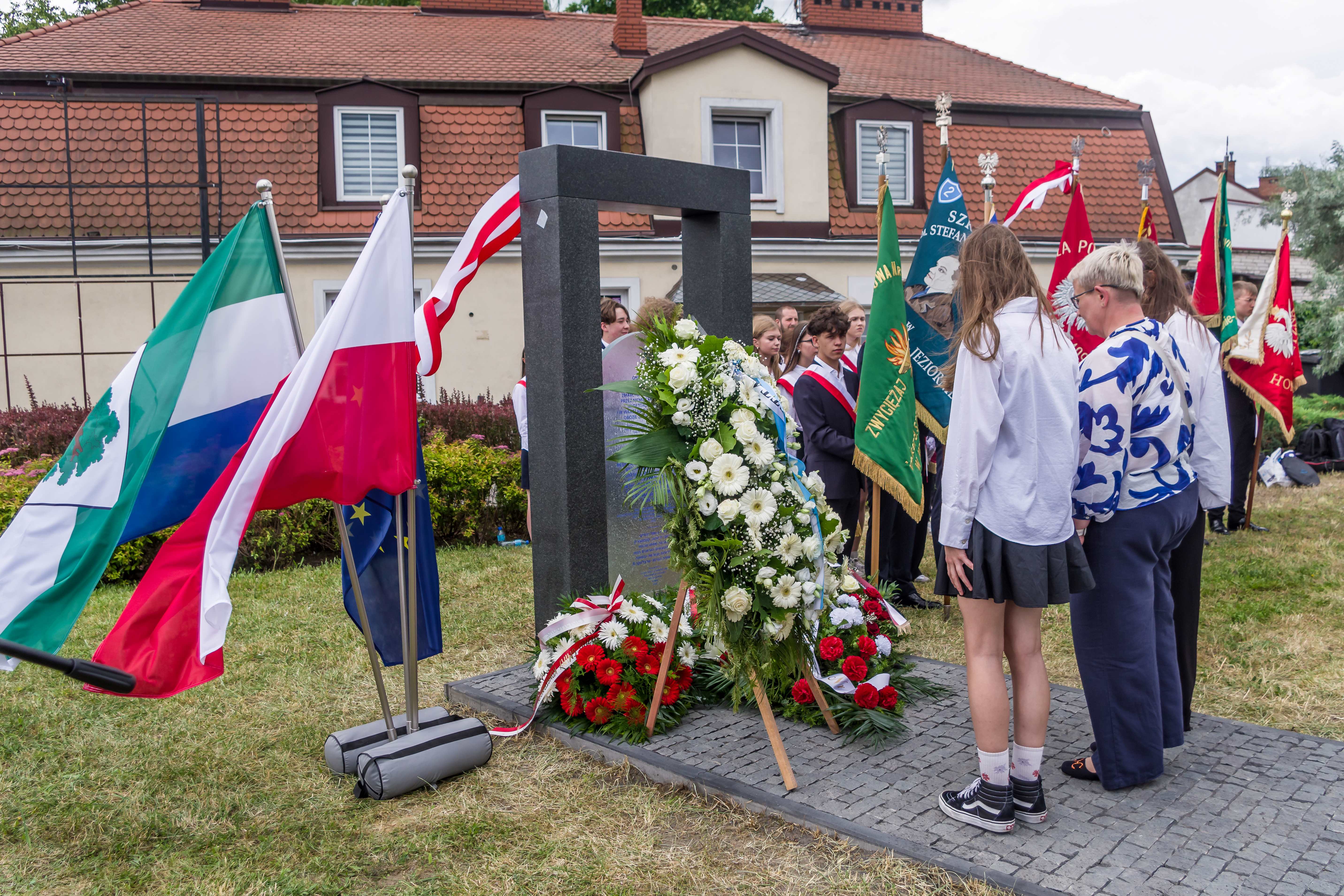 Uroczyste odsłonięcie Macewy Pamięci