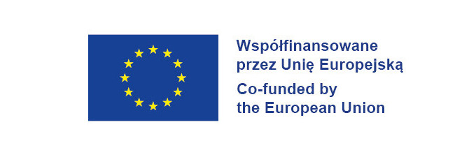 Flaga Unii Europejskiej: Dwanaście żółtych gwiazdek ułożonych w okręgu na niebieskim tle oraz tekst: Współfinansowane przez Unię Europejską, Co-funded by the European Union. 