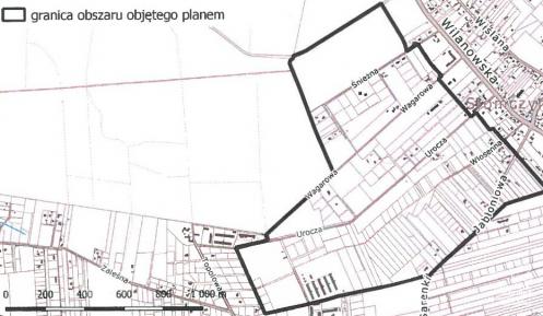 Fragment mapy miejscowości Słomczyn. Czarną grubą linią, w kształcie wieloboku, zaznaczono granice obszaru objętego miejscowym planem zagospodarowania przestrzennego.