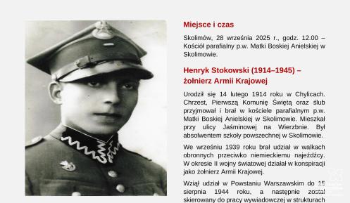 Czarno-białe zdjęcie młodego żołnierza w mundurze wojskowym z czapką i orzełkiem na głowie.