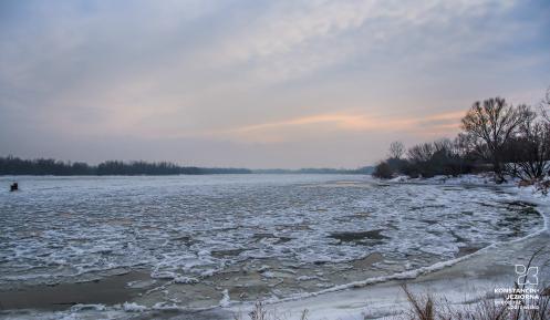 Lód na rzece Wiśle.