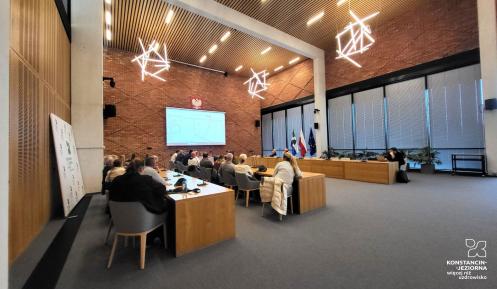 Spotkanie mieszkańców w sali posiedzeń