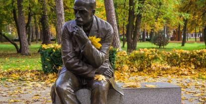 pomnik stefana żeromskiego