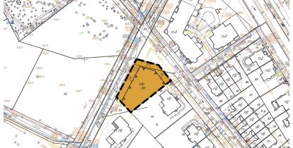 Fragment mapy. Czarną grubą linią, o nieregularnym kształcie zaznaczono granice obszaru objętego miejscowym planem zagospodarowania przestrzennego.