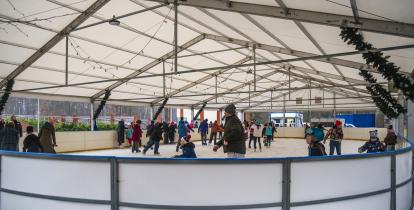 lodowisko w parku zdrojowym