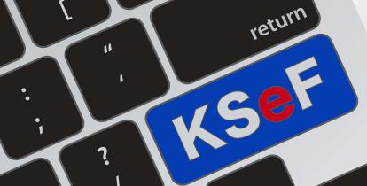 klawiatura i klawisz z napisem KSeF