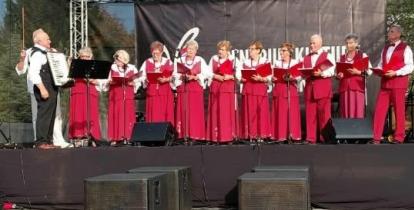 Chór Koła Seniorów w Kawęczynku