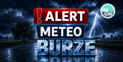 Na górze czerwony napis meteo alert poprzedzony wykrzyknikiem. Obok niego logo Instytutu Meteorologii i Gospodarki Wodnej – niebieski okrąg z białymi literami IMGW, poniżej niebieski napis burze. W tle fragment granatowego parasola oraz krople deszczu.