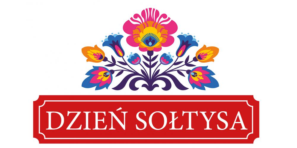 Grafika wektorowa. Na czerwonej tabliczce umieszczony jest biały napis: dzień sołtysa. Nad nim znajdują się kolorowe kwiaty. 