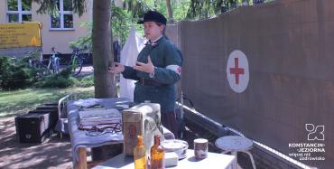 Piknik historyczny w Szkole Podstawowej nr 2 w Konstancinie-Jeziornie