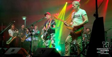 Koncert zespołu na scenie
