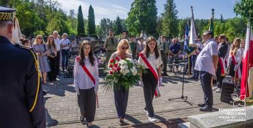Delegacje składają kwiaty z okazji 85. rocznicy drugiej wojny światowej