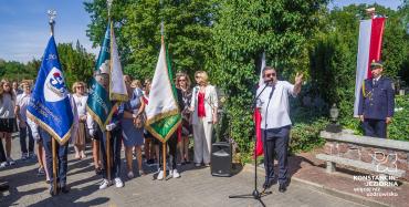 Delegacje składają kwiaty z okazji 85. rocznicy drugiej wojny światowej