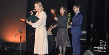 Nagrody dla dyrektorów i nauczycieli z okazji Dnia Edukacji Narodowej