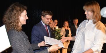 Nagrody dla dyrektorów i nauczycieli z okazji Dnia Edukacji Narodowej