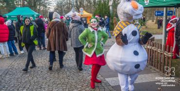 Zdjęcia z jarmarku świątecznego w Konstancinie-Jeziornie.
