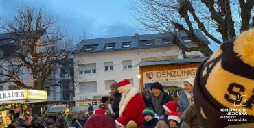 Zdjęcia prezentujące jarmark świąteczny w Denzlingen