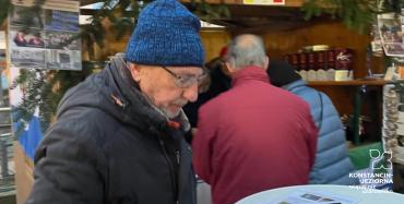 Zdjęcia prezentujące jarmark świąteczny w Denzlingen