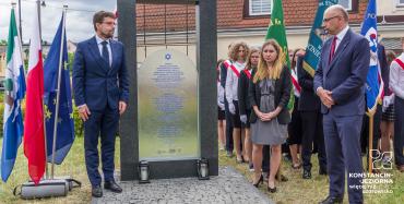 Uroczyste odsłonięcie Macewy Pamięci