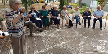 Mieszkańcy i seniorzy czytali Jana Kochanowskiego