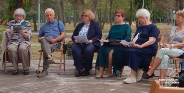 Mieszkańcy i seniorzy czytali Jana Kochanowskiego