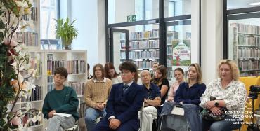 Mieszkańcy i seniorzy czytali Jana Kochanowskiego