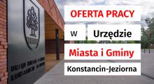Urząd Miasta i Gminy Konstancin-Jeziorna, ściana z logo gminy