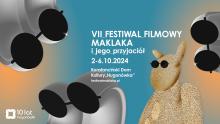 grafika wektorowa na niebieskim tle napisy i rysunek miś