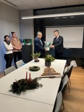 wręczenie nagród za stroik 