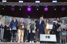 Laureaci Konkursu Jak dobrze mieć Sąsiada na scenie w amfiteatrze