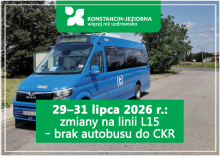 Niebieski autobus linii lokalnej na tle ulicy w Konstancinie-Jeziornie z planszą informującą o zmianach na linii L15 i braku dojazdu do Centrum Kompleksowej Rehabilitacji w dniach 29–31 lipca 2026 r.