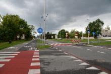 Zdjęcie przedstawia drogę wojewódzką nr 721