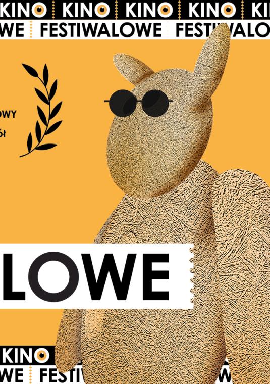 słomiany miś na żółtym tle
