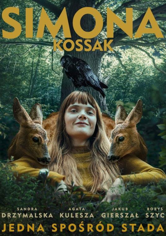 dziewczyna otoczona zwierzętami w tle las