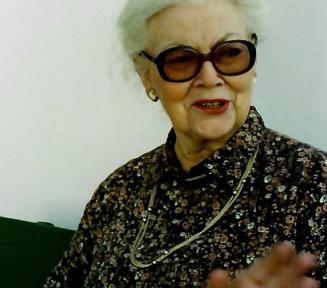 Zdjęcie starszej kobiety - Moniki Żeromskiej